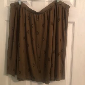 Olive skirt with black diamonds